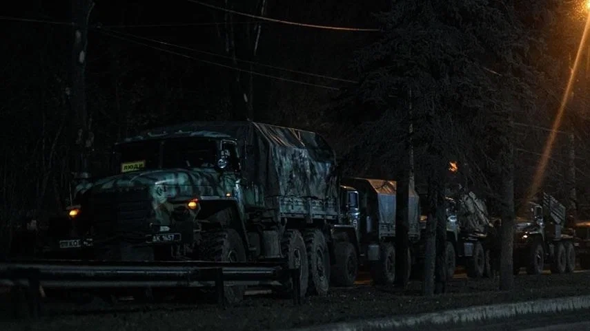 Parked convoy
