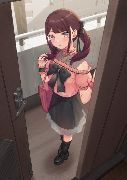 Nanami outside the doorway
