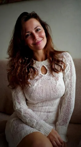 Elena Voss